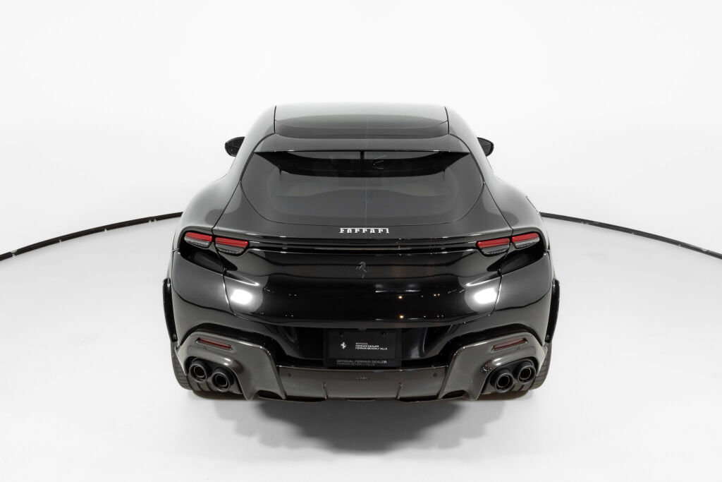 Used 2024 Ferrari Purosangue image 7