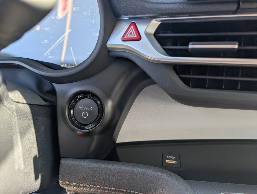 New 2026 Toyota Sienna XLE FWD image 17