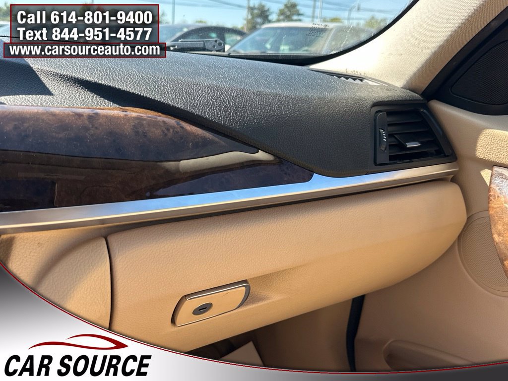 Used 2015 BMW 320i xDrive Sedan AWD/4WD image 27