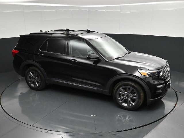Used 2023 Ford Explorer XLT w/ XLT Sport Appearance Package AWD/4WD image 49