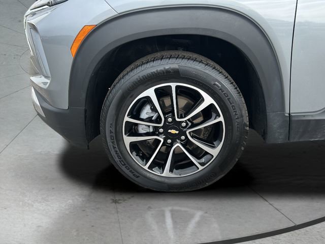 Used 2025 Chevrolet TrailBlazer LT AWD/4WD image 28