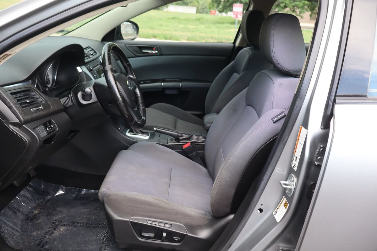 Used 2011 Suzuki Kizashi SE AWD/4WD image 19