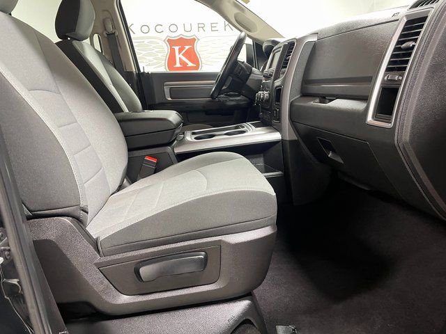 Used 2022 RAM 1500 Classic SLT image 22