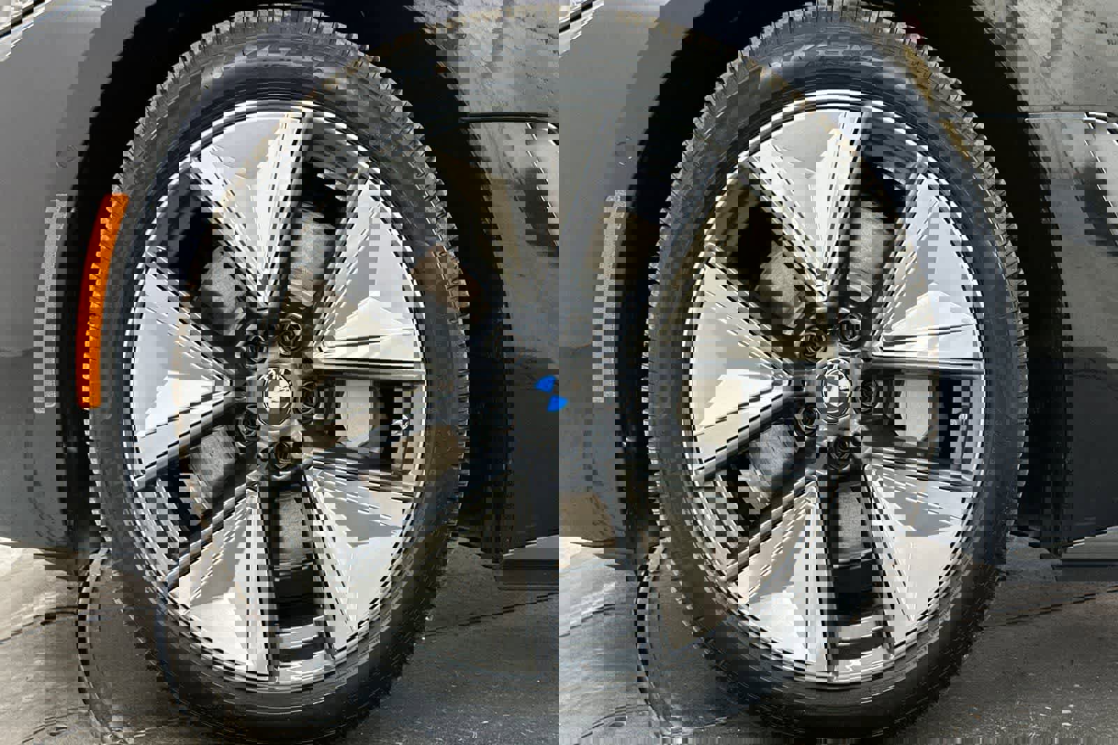 Used 2025 BMW i4 xDrive40i w/ Premium Package image 24