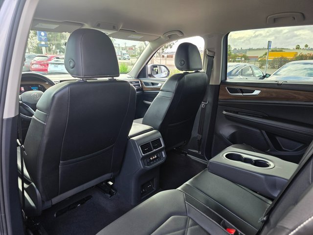 Used 2024 Volkswagen Atlas SE image 18