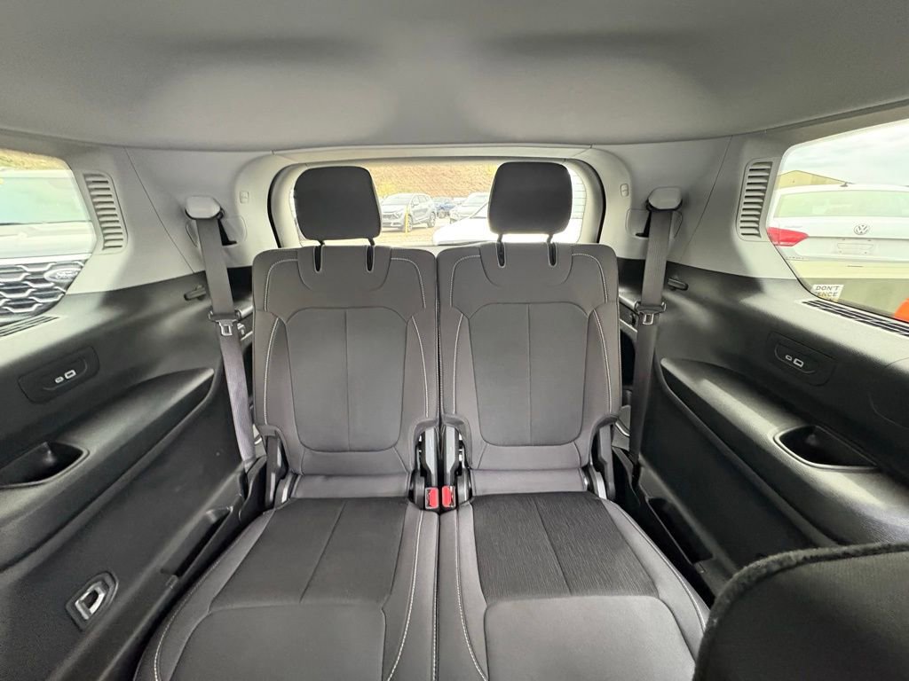 Used 2023 Jeep Grand Cherokee L Laredo w/ Luxury Tech Group I image 27