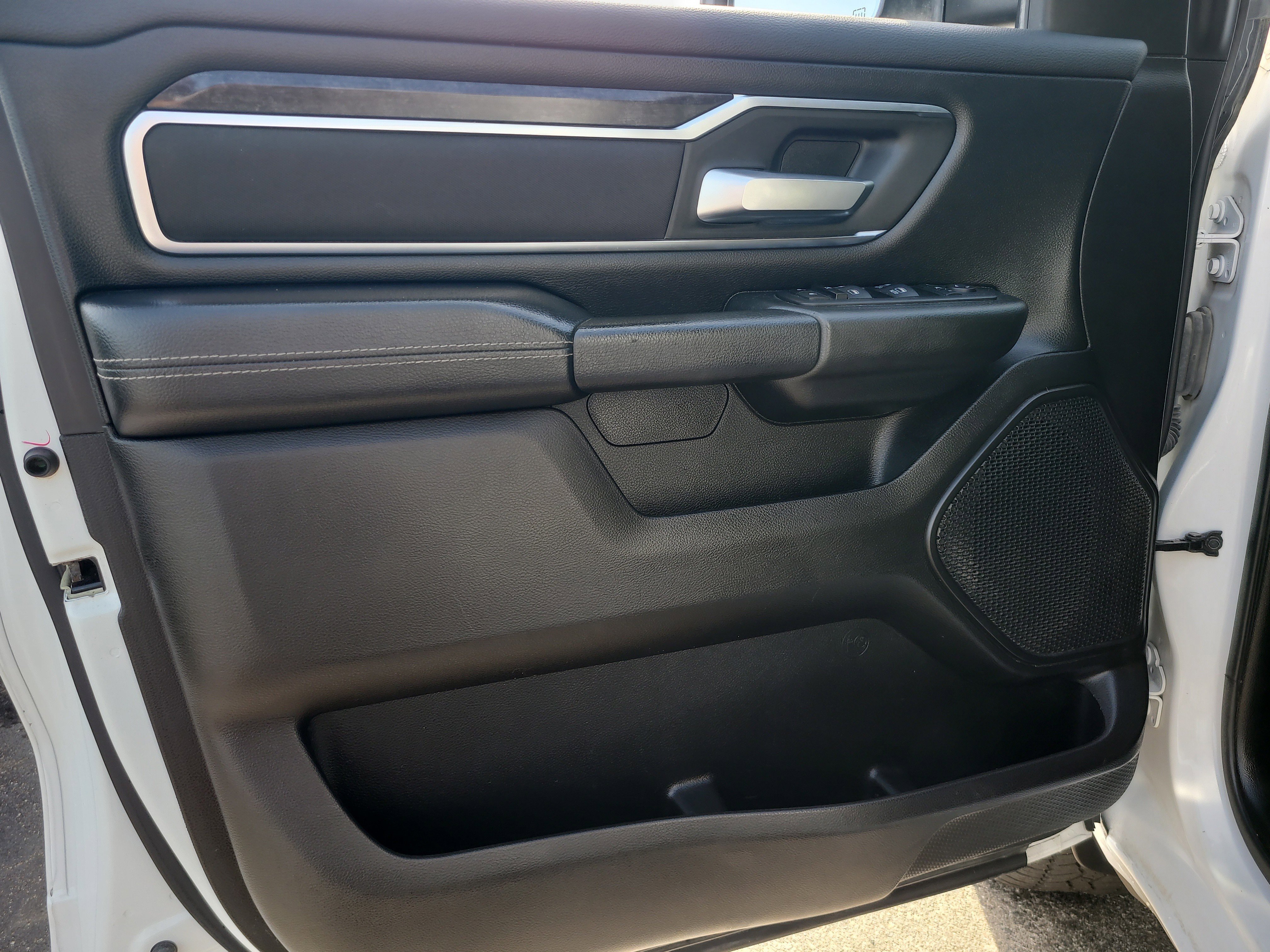Used 2024 RAM 1500 Big Horn AWD/4WD image 16
