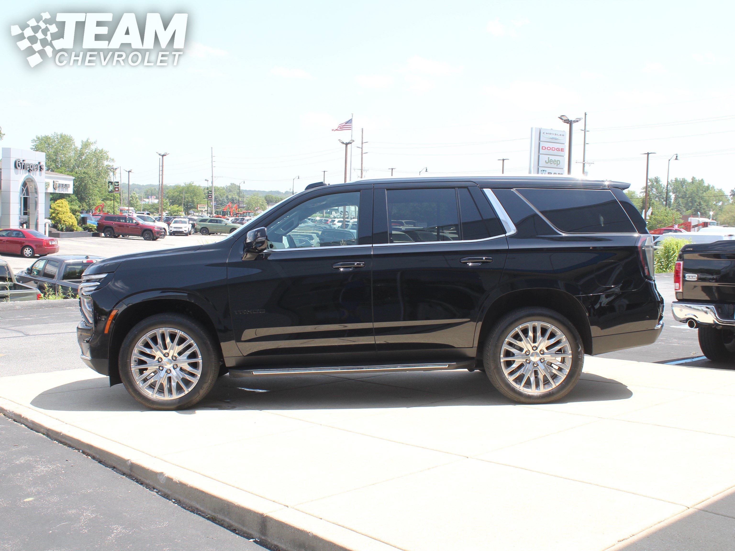 Used 2026 Chevrolet Tahoe LT w/ Comfort Package AWD/4WD image 7