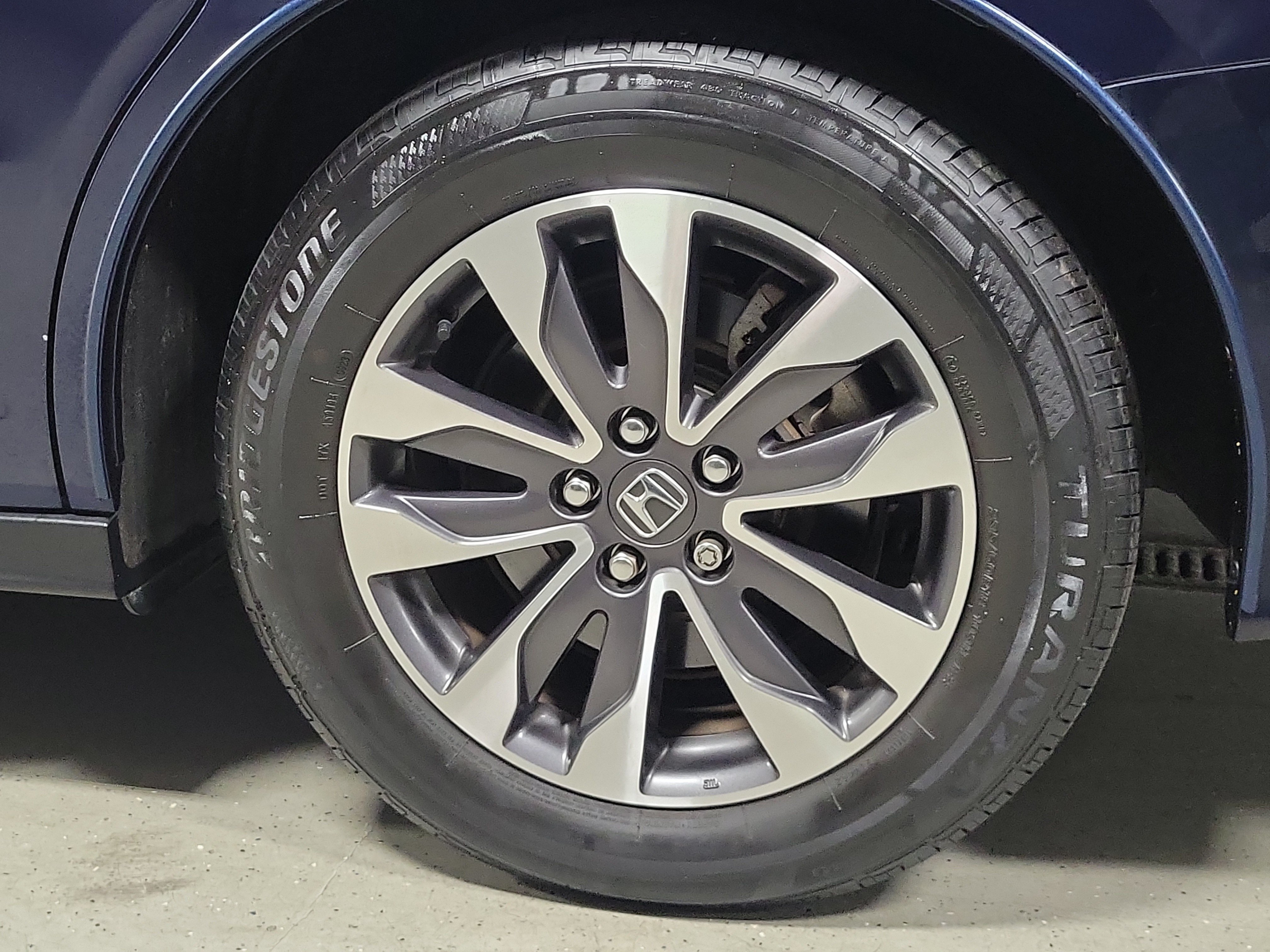 Certified 2023 Honda Odyssey EX-L image 6