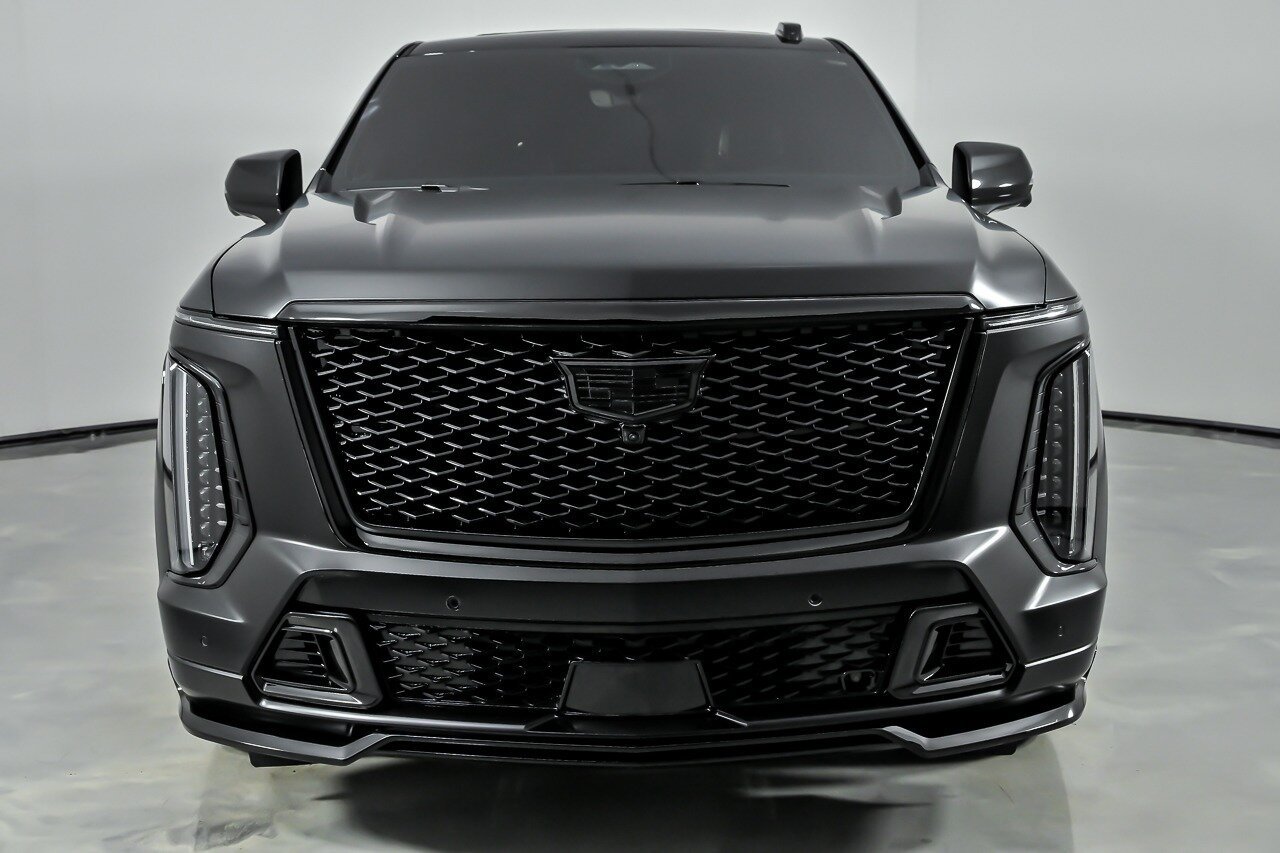 Used 2026 Cadillac Escalade V AWD/4WD image 4