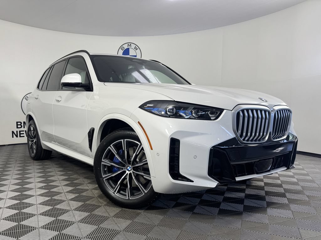 New 2026 BMW X5 xDrive40i w/ M Sport Package AWD/4WD image 3