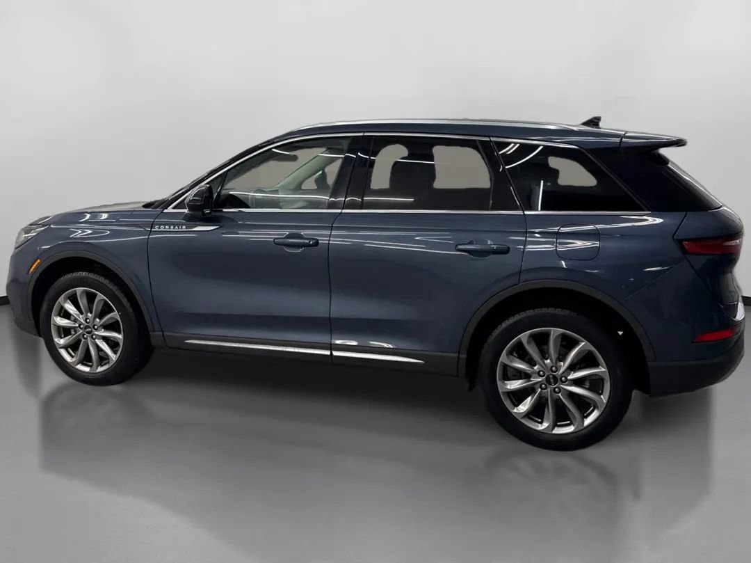 Used 2022 Lincoln Corsair AWD w/ Premium Package image 5