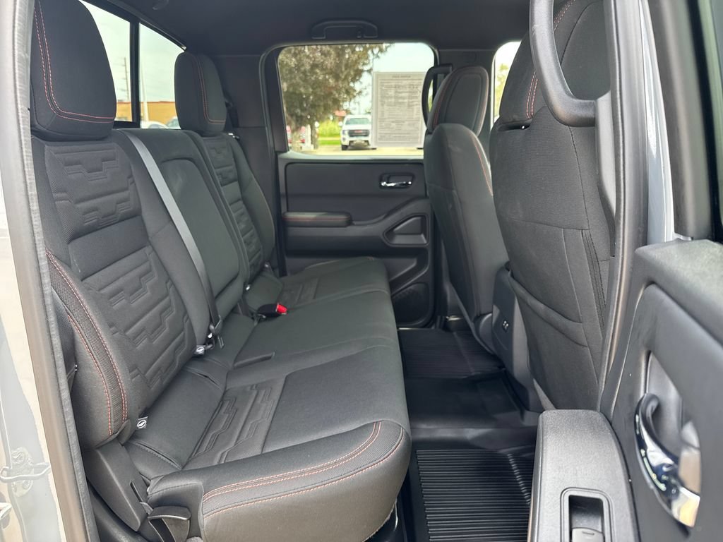 Used 2025 Nissan Frontier PRO-4X w/ Interior Protection Package AWD/4WD image 31