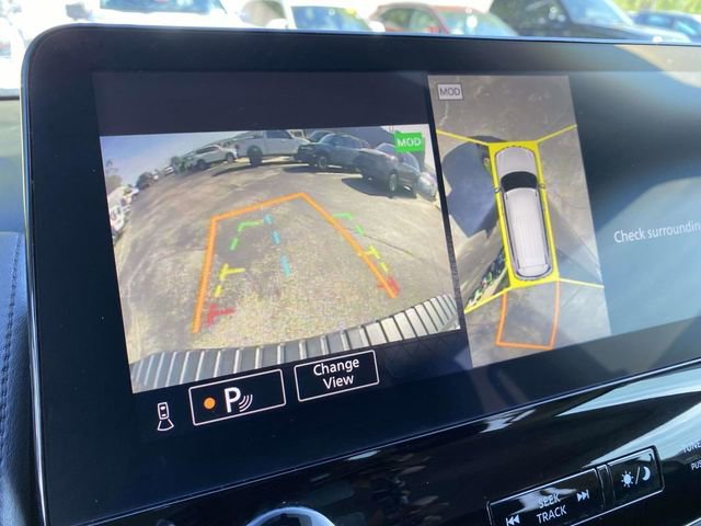 Used 2021 Nissan Armada SL w/ Captain's Chairs Package image 31