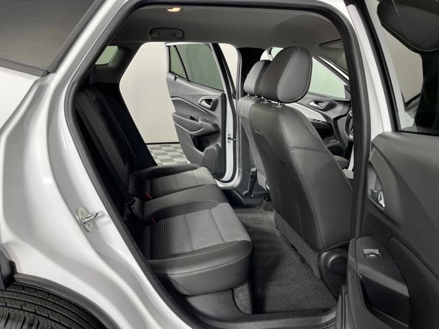 Used 2024 Chevrolet Trax LT w/ Driver Confidence Package FWD image 44