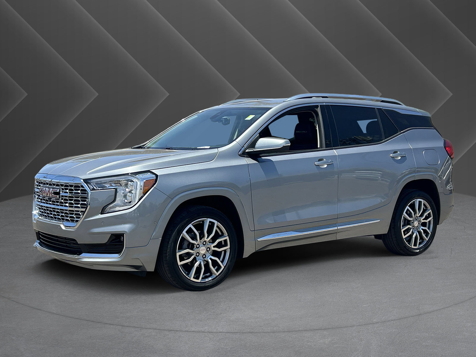 Certified 2024 GMC Terrain Denali w/ Denali Premium Package AWD/4WD image 35