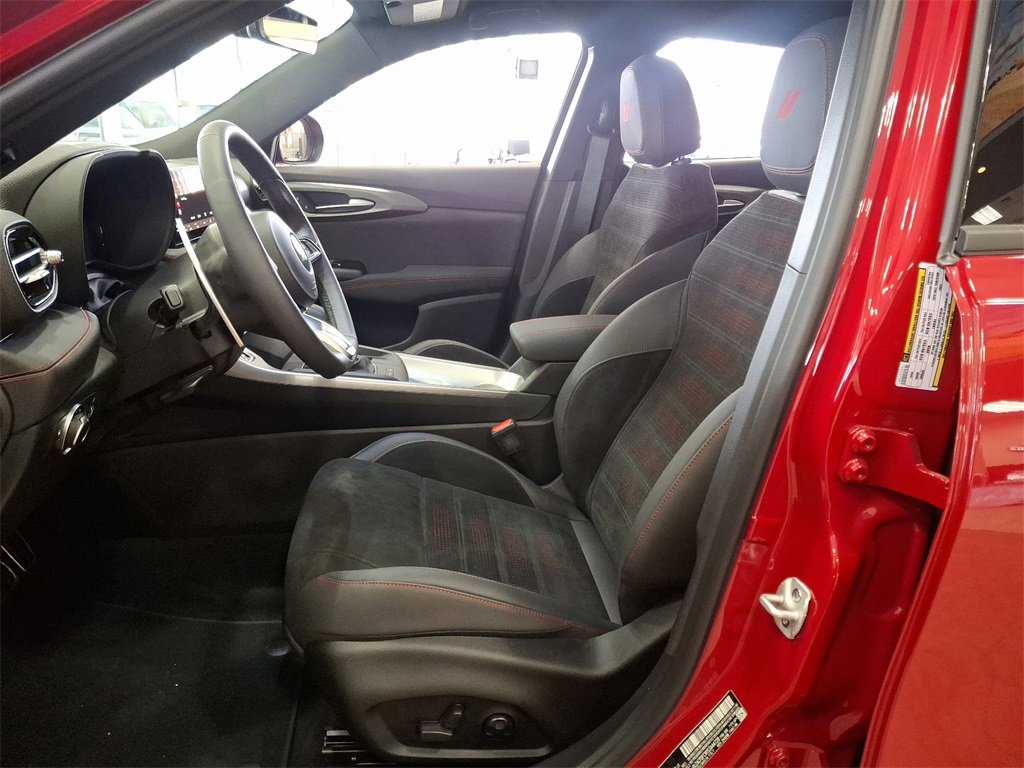 New 2025 Dodge Hornet R/T image 9