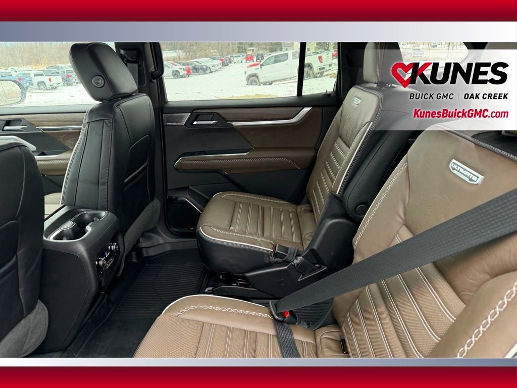 New 2026 GMC Acadia Denali Ultimate w/ LPO, Floor Liner Package AWD/4WD image 6