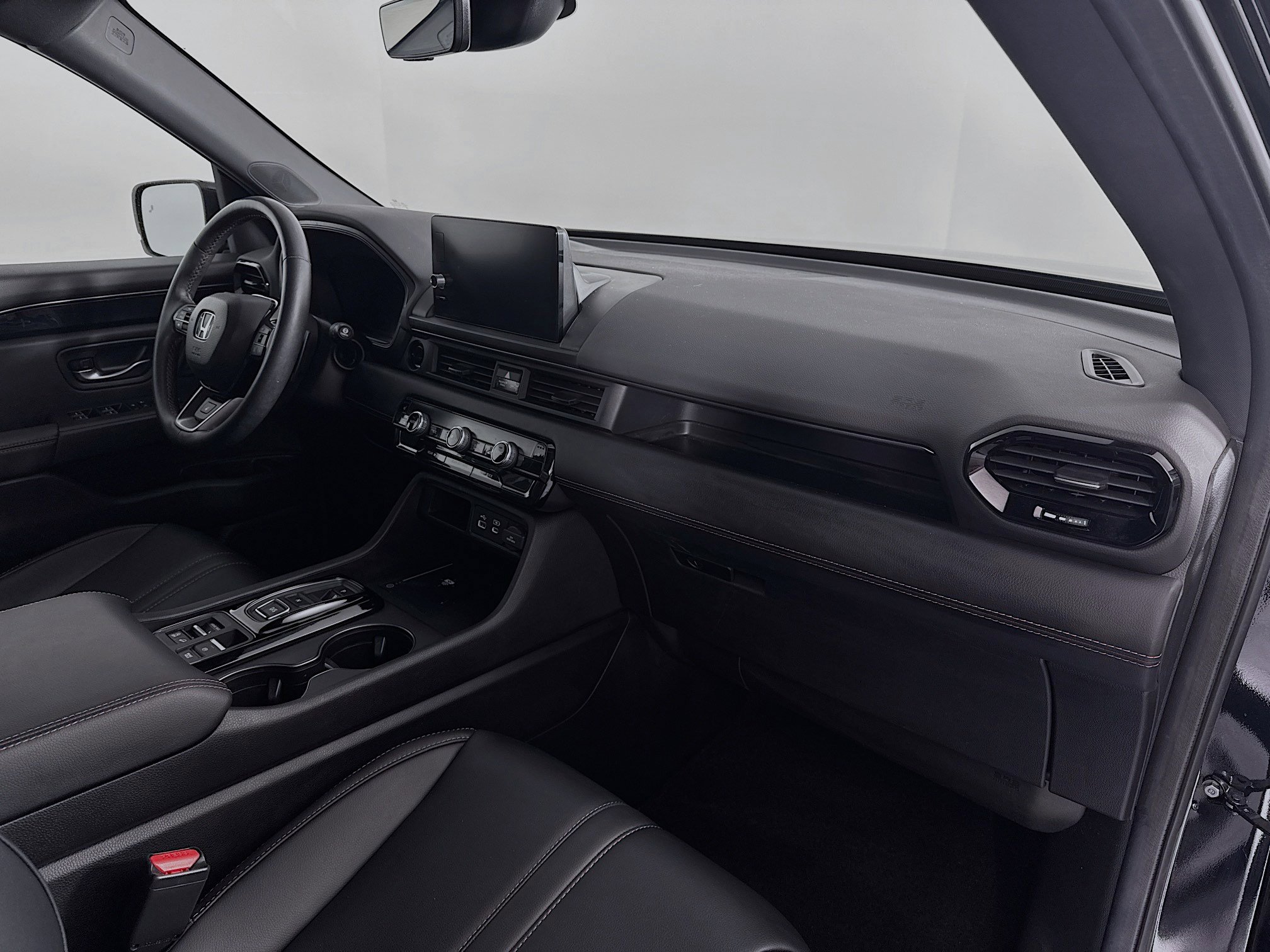 Certified 2025 Honda Pilot TrailSport image 30