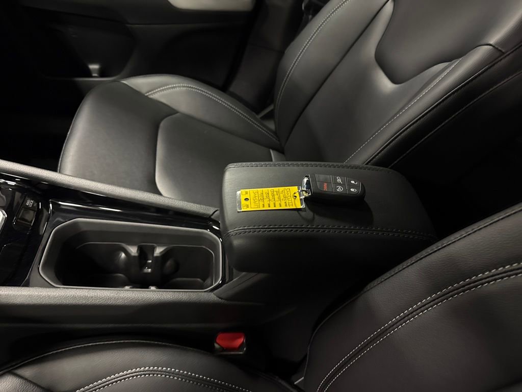 New 2026 Jeep Compass Limited image 28