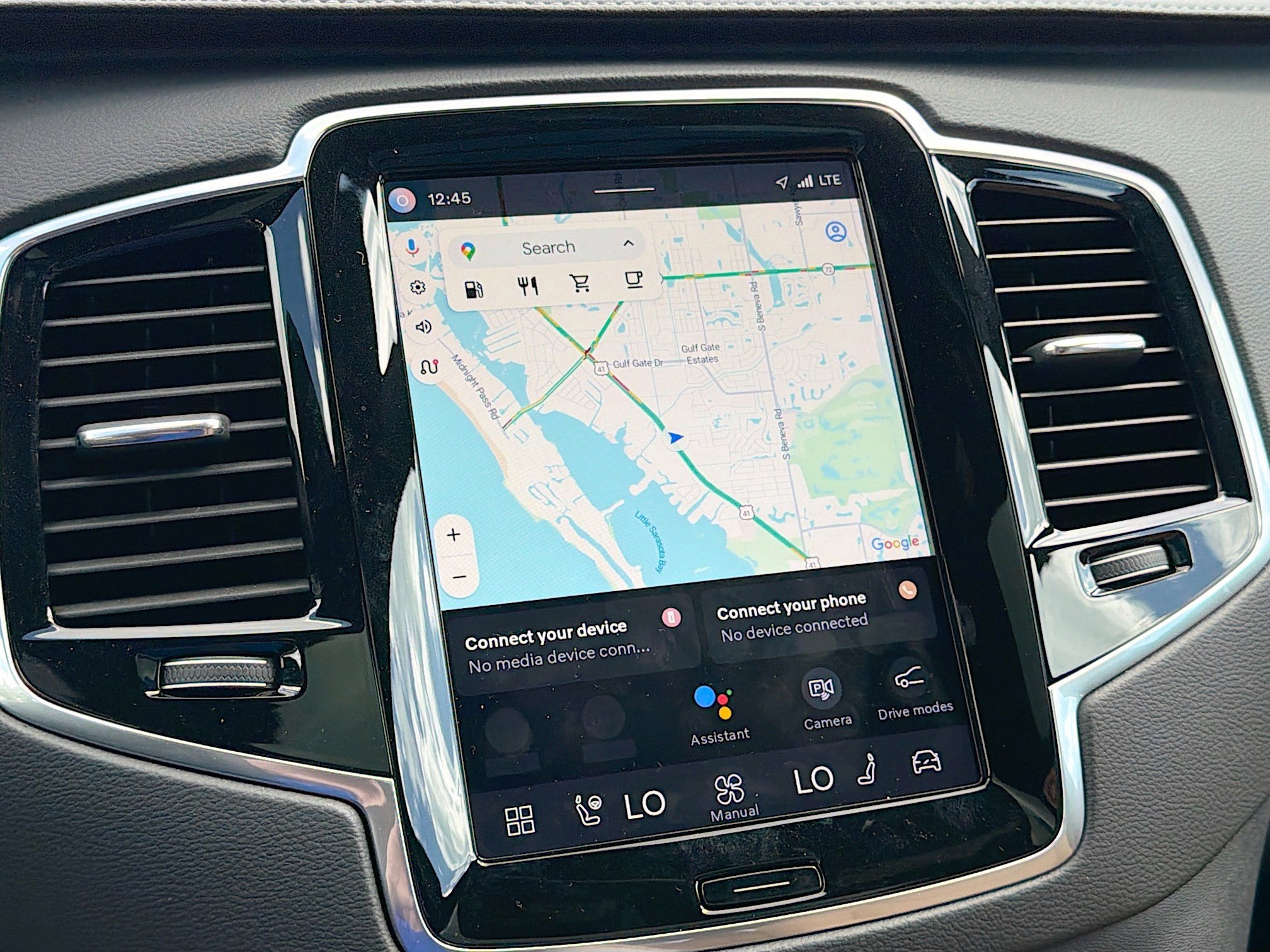 Used 2025 Volvo XC90 B6 Ultra w/ Protection Package Premier image 31