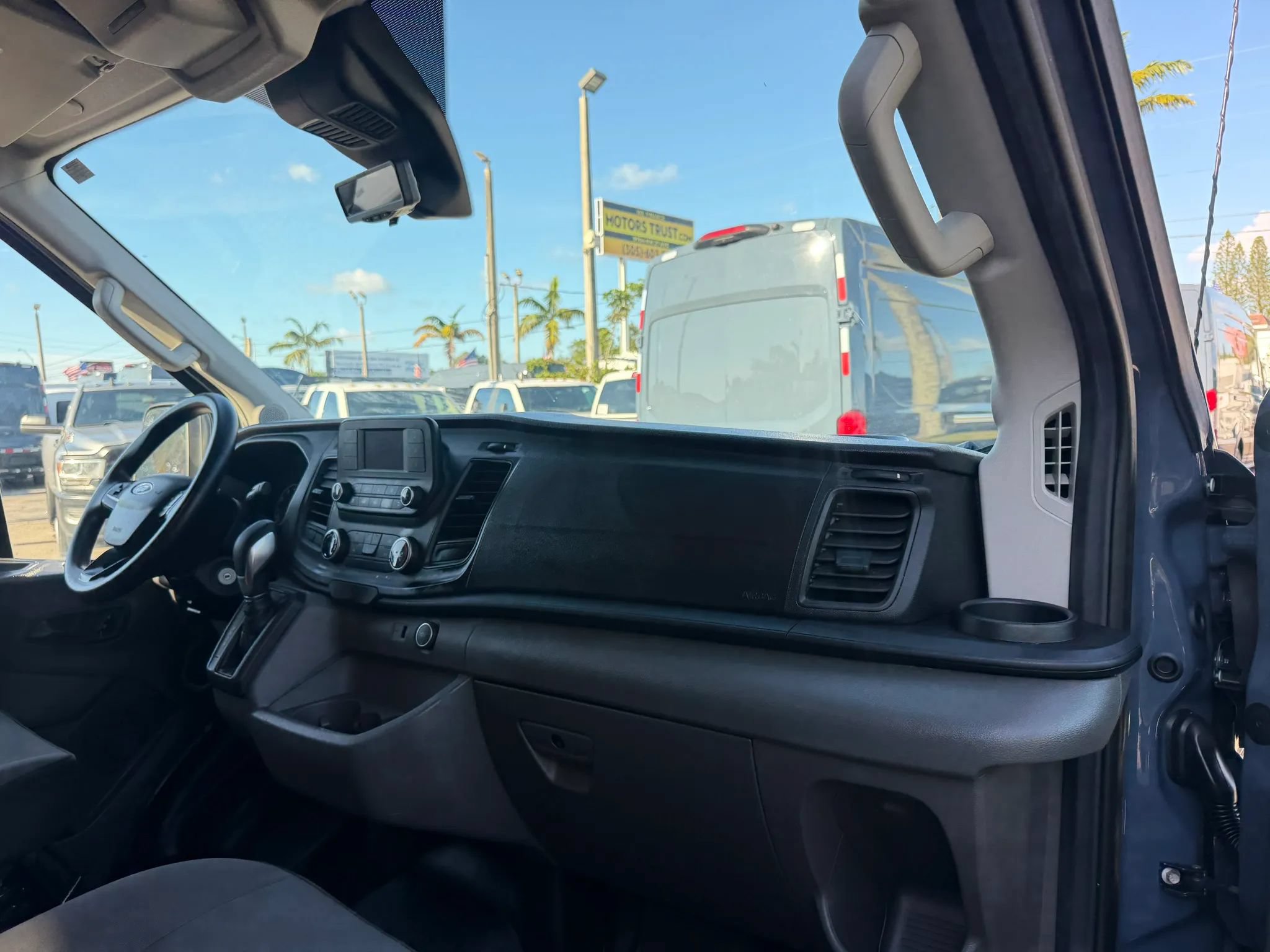 Used 2020 Ford Transit 250 148 High Roof Extended RWD image 17