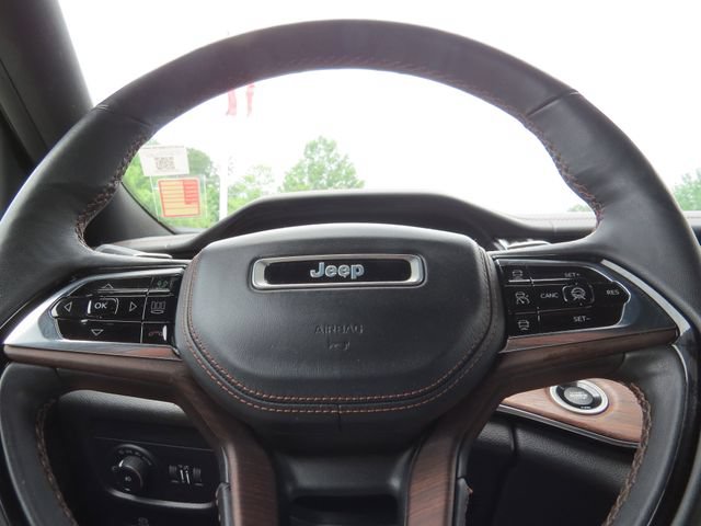 Used 2023 Jeep Grand Cherokee Summit RWD image 19