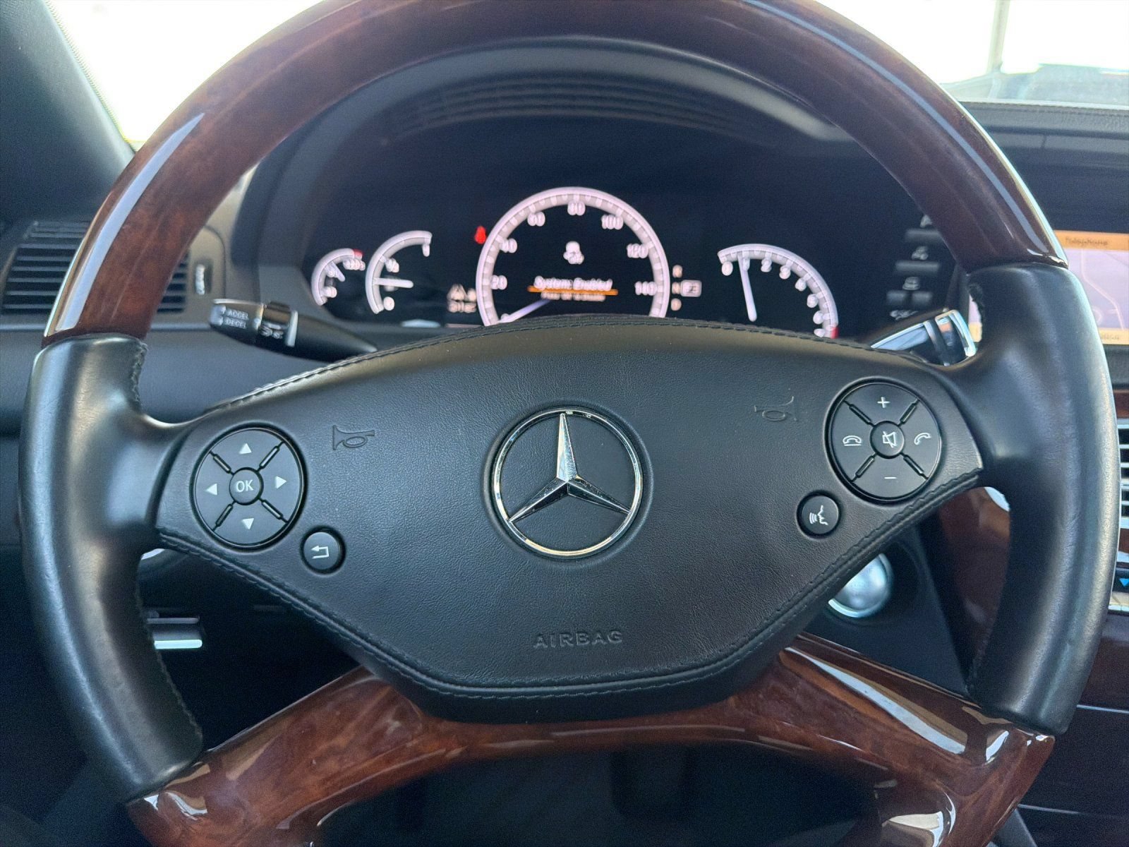 Used 2013 Mercedes-Benz CL 550 4MATIC image 23