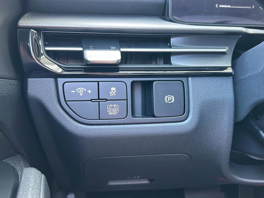 New 2026 Kia Sportage S image 26