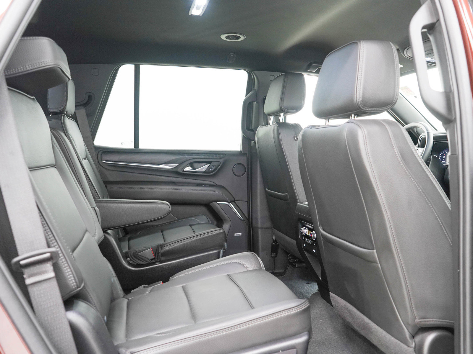 Used 2023 GMC Yukon Denali AWD/4WD image 14
