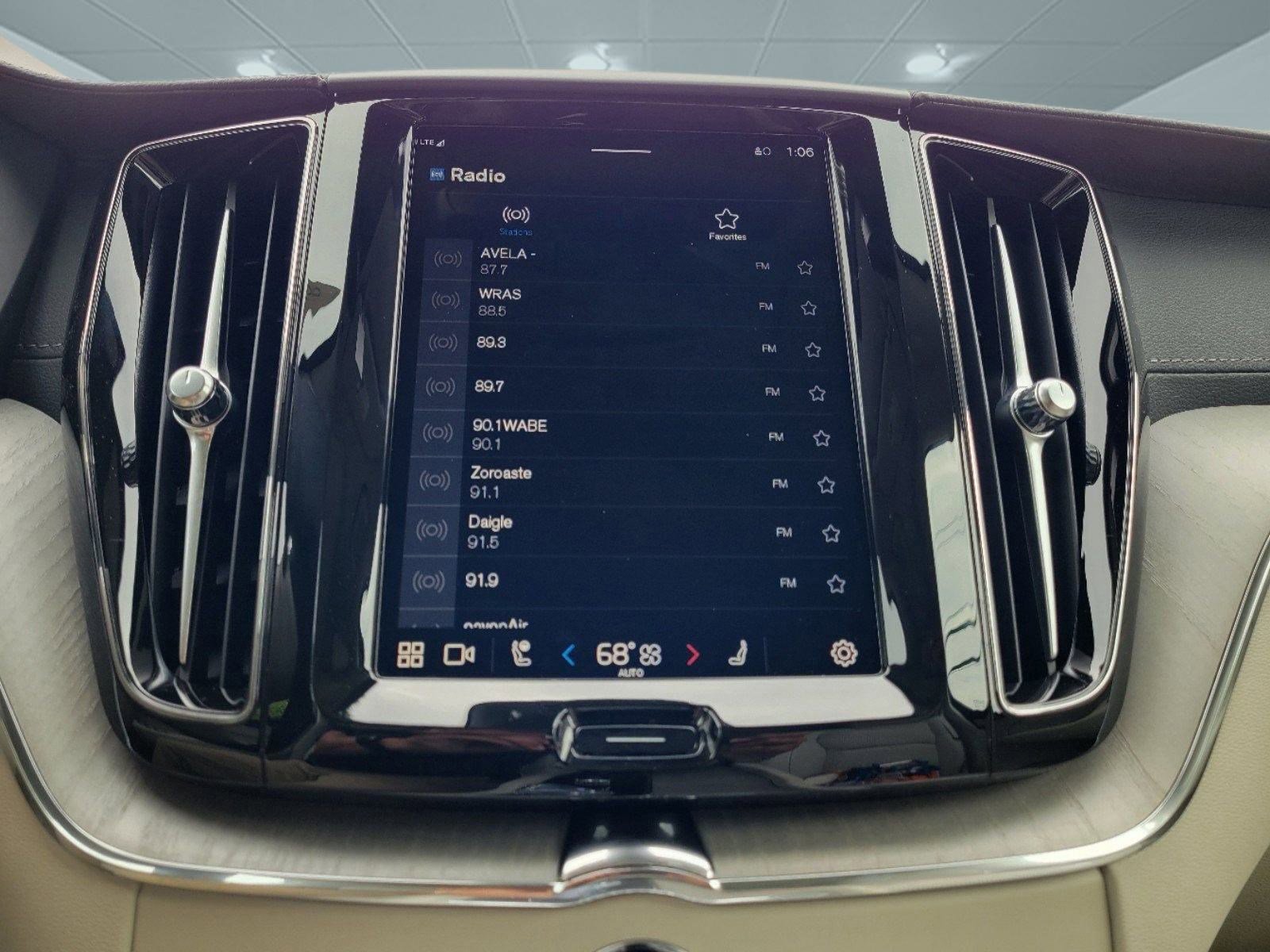 New 2024 Volvo XC60 B5 Ultimate w/ Protection Package Premier AWD/4WD image 33