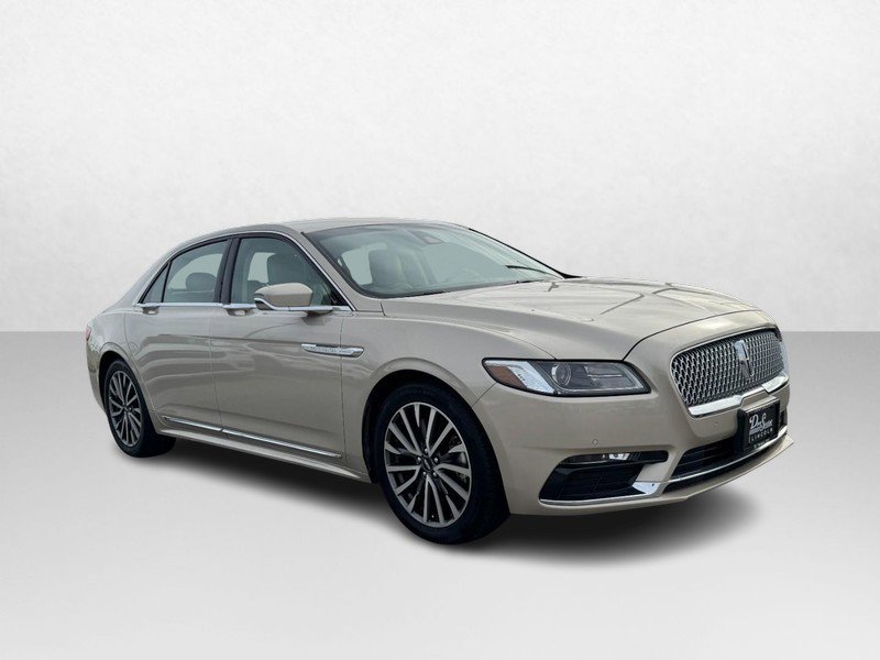 Used 2017 Lincoln Continental Select w/ Climate Package image 3