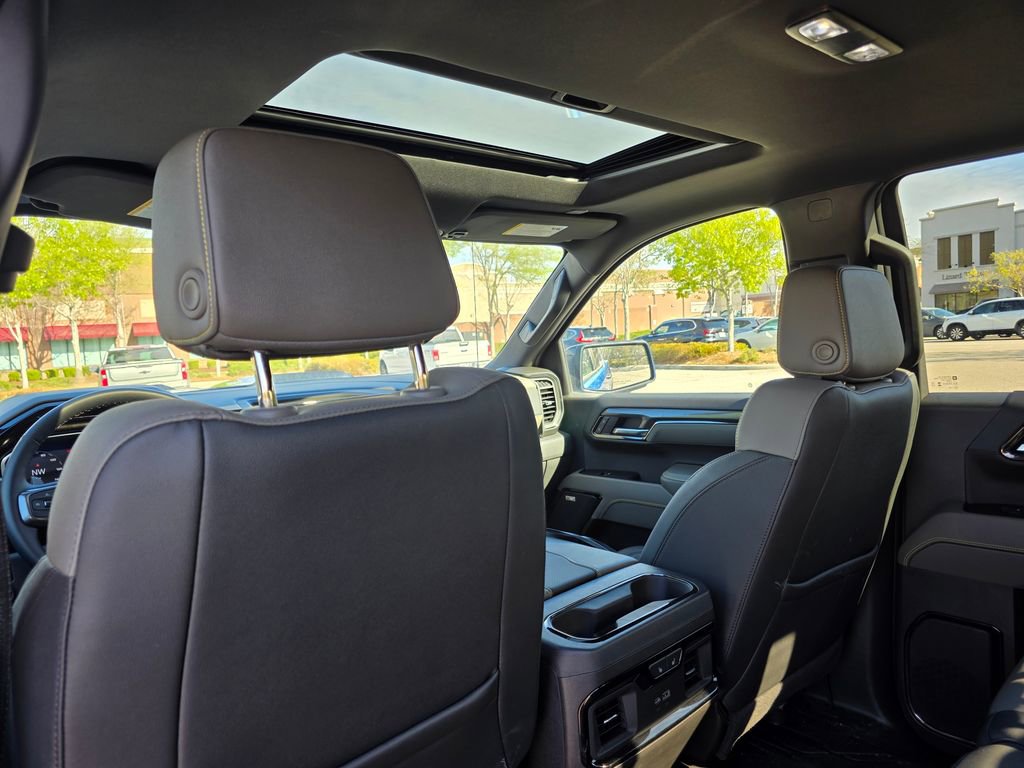 Used 2025 Chevrolet Silverado 1500 ZR2 w/ Technology Package image 25