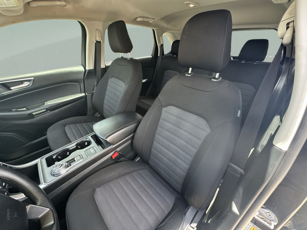 Used 2024 Ford Edge SE w/ Black Appearance Package AWD/4WD image 22