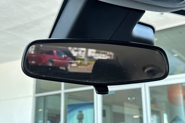 Used 2023 Buick Encore GX Select w/ Sport Touring Package image 25