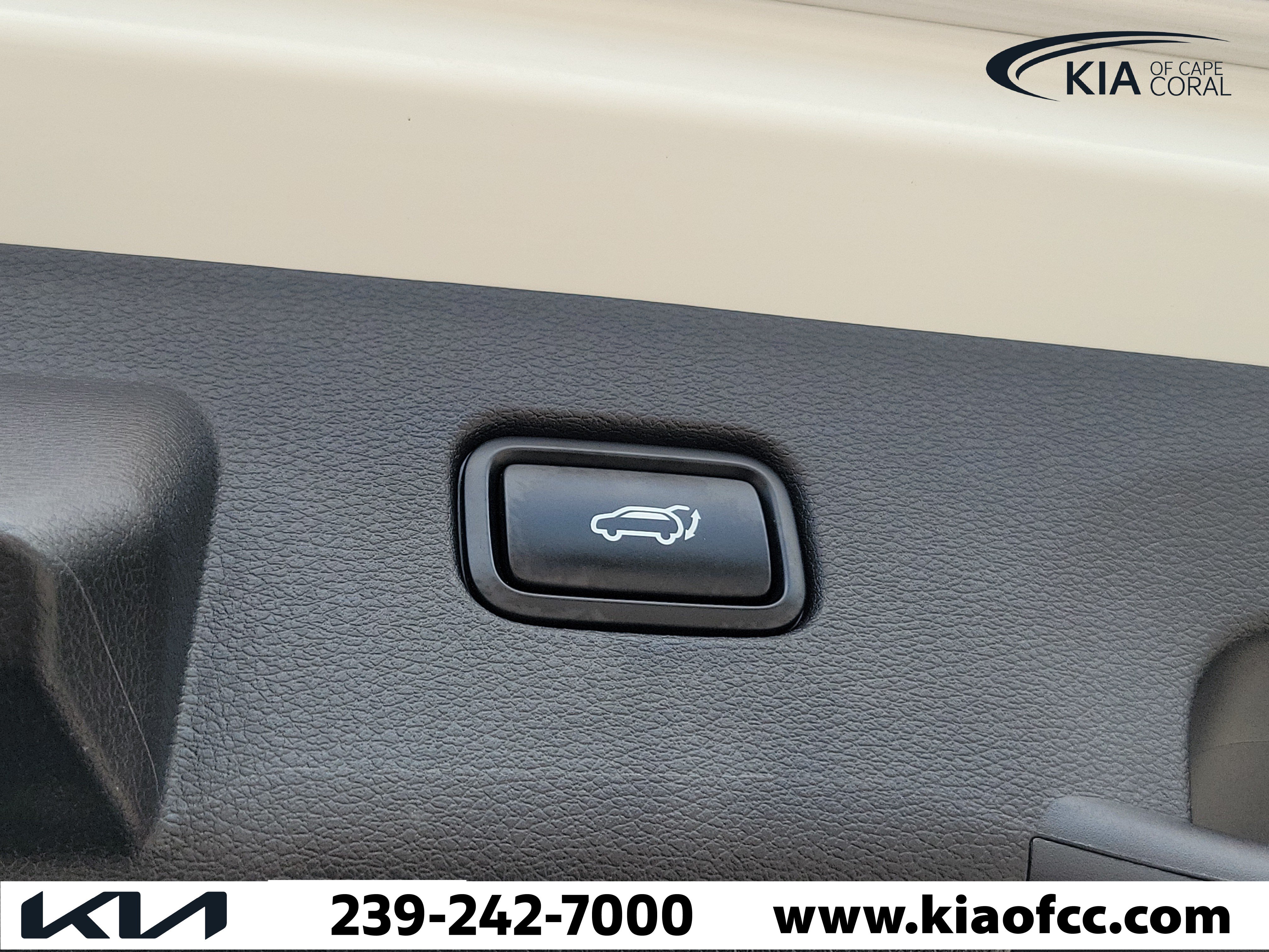 Certified 2023 Kia Sportage SX FWD image 12