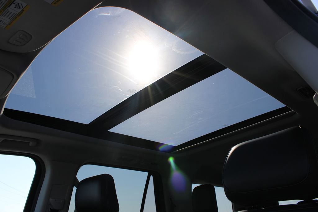 Used 2025 Ford Expedition Platinum image 61