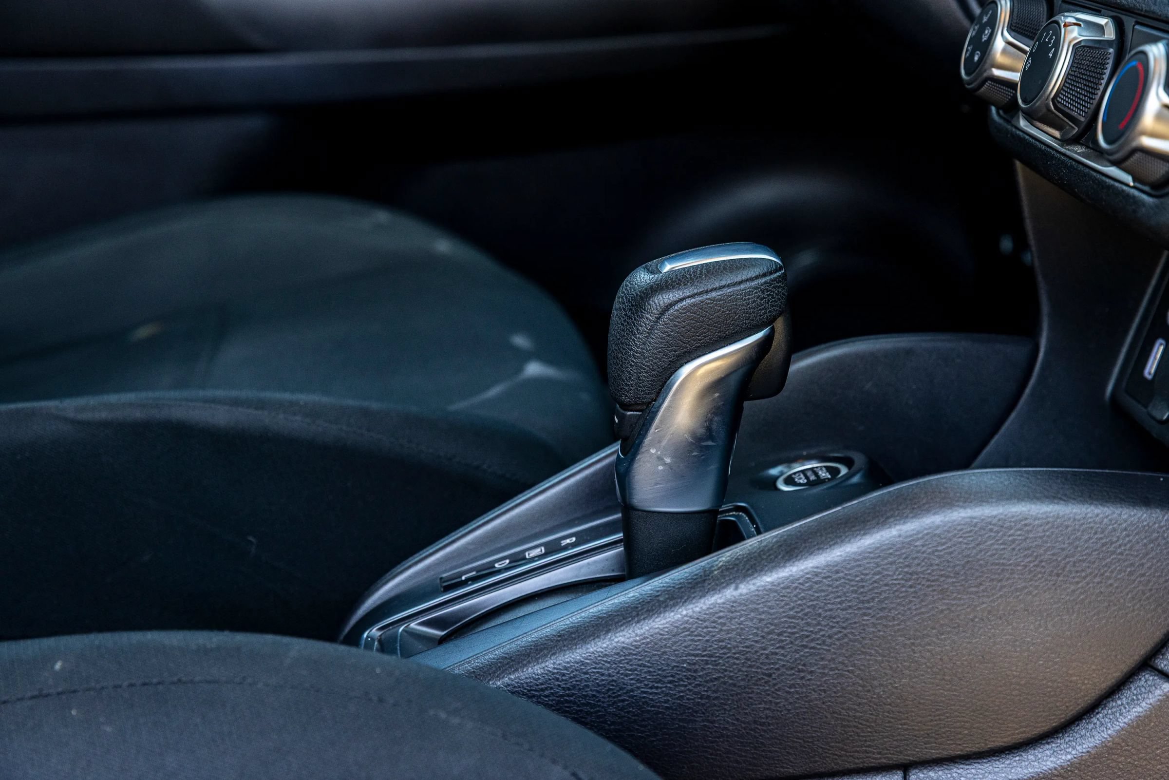 Used 2023 Nissan Kicks S FWD image 30