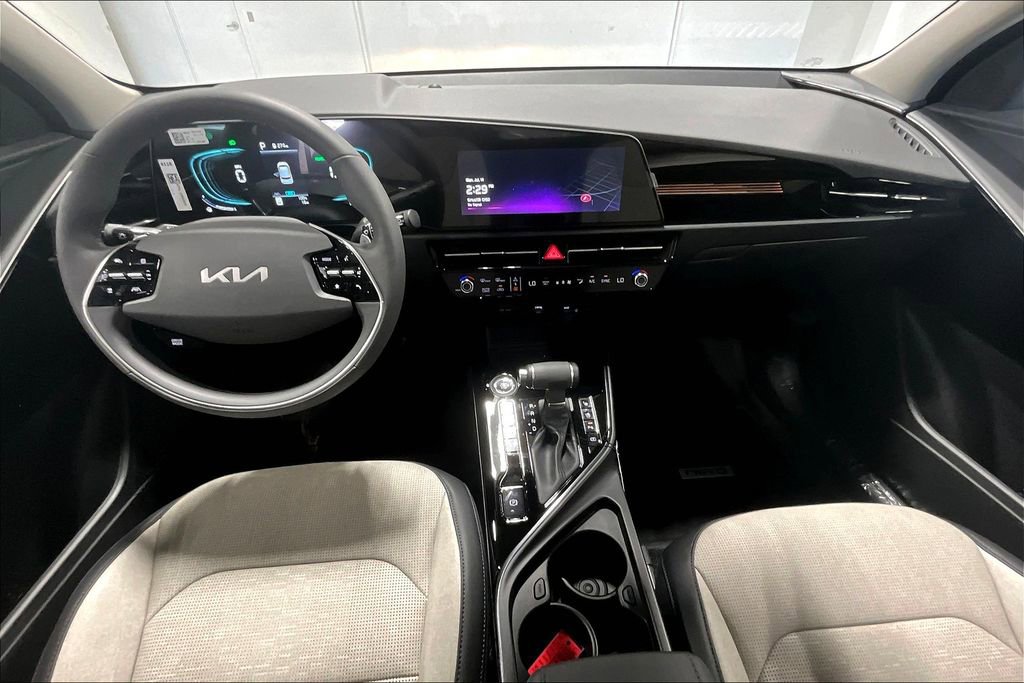 New 2025 Kia Niro SX image 9