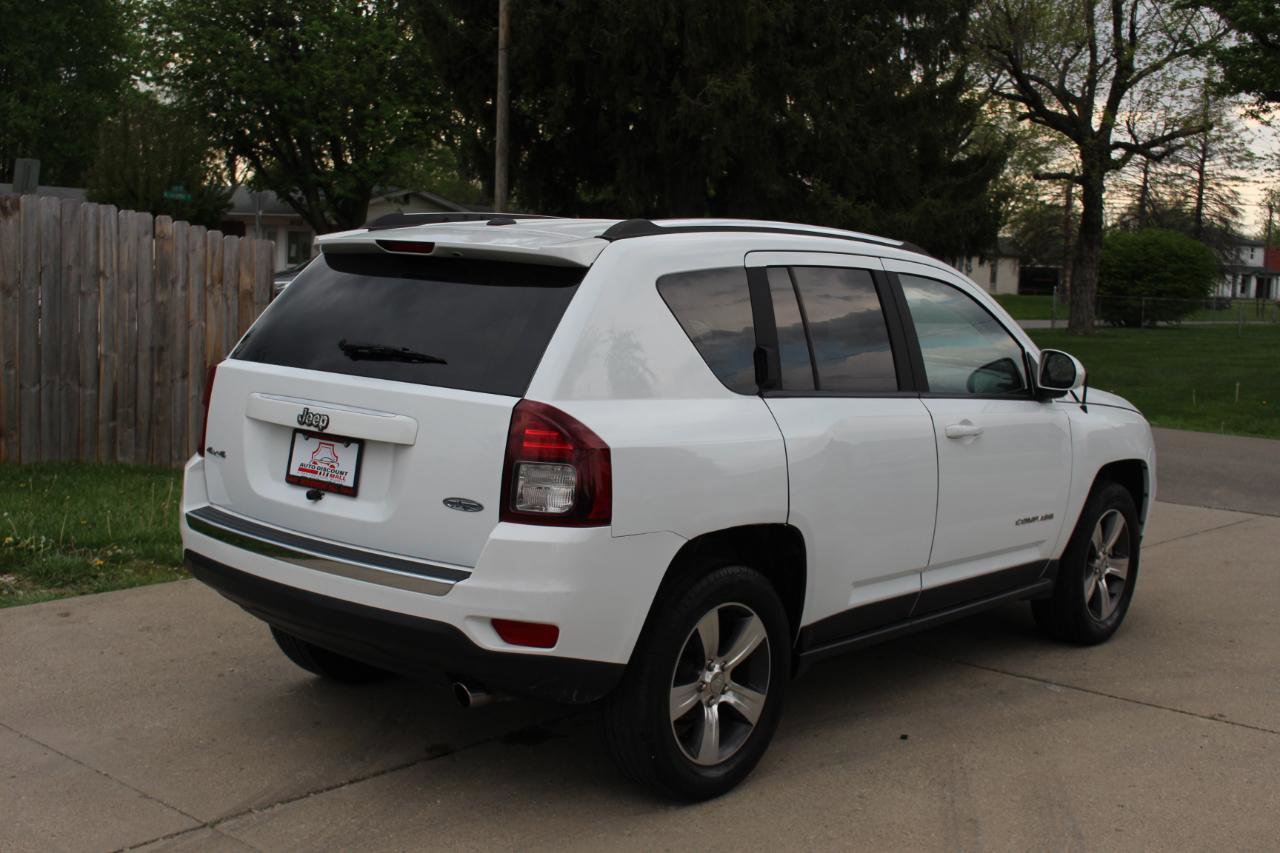 Used 2016 Jeep Compass High Altitude AWD/4WD image 9