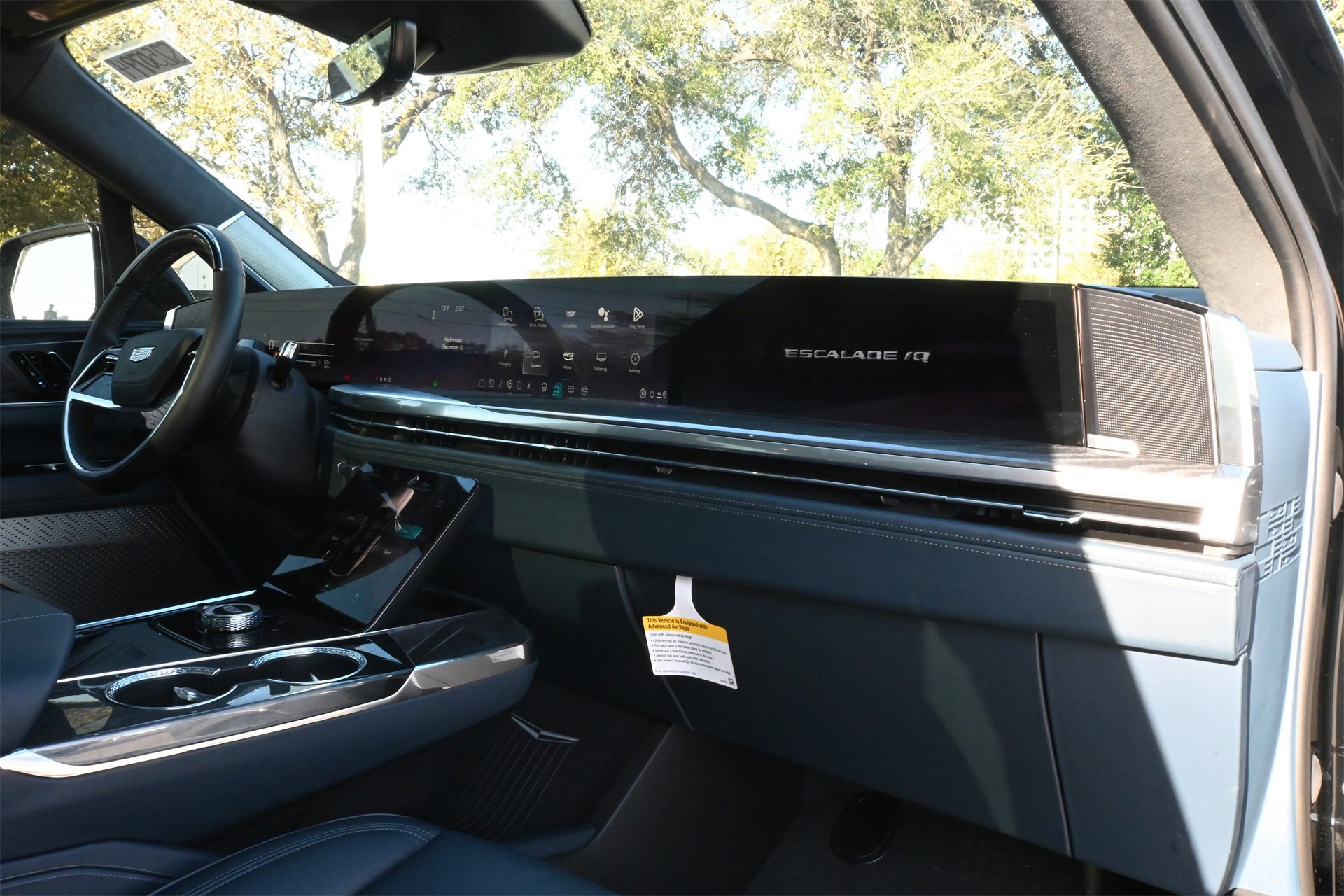 New 2025 Cadillac Escalade IQ Luxury 2 image 25