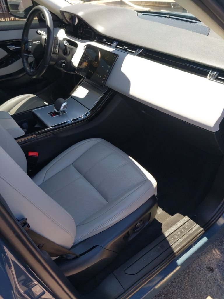 Used 2024 Land Rover Range Rover Evoque S AWD/4WD image 7