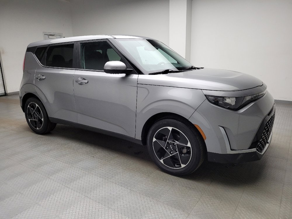 Used 2024 Kia Soul EX image 11