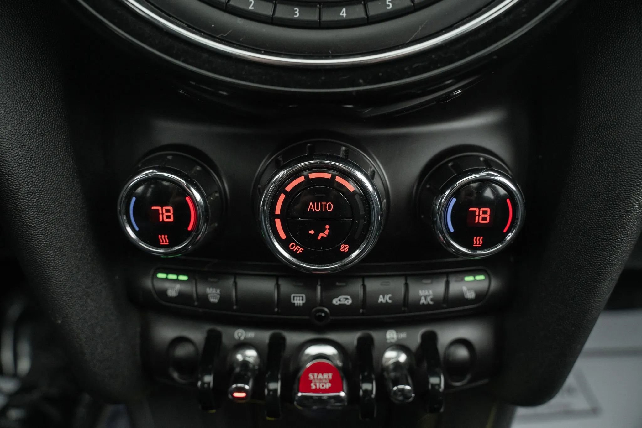 Used 2019 MINI Cooper 2-Door Hardtop image 19