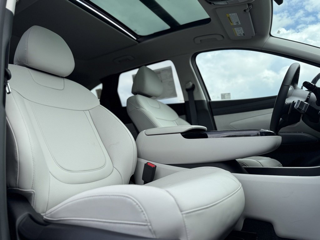 New 2025 Hyundai Tucson SEL image 26