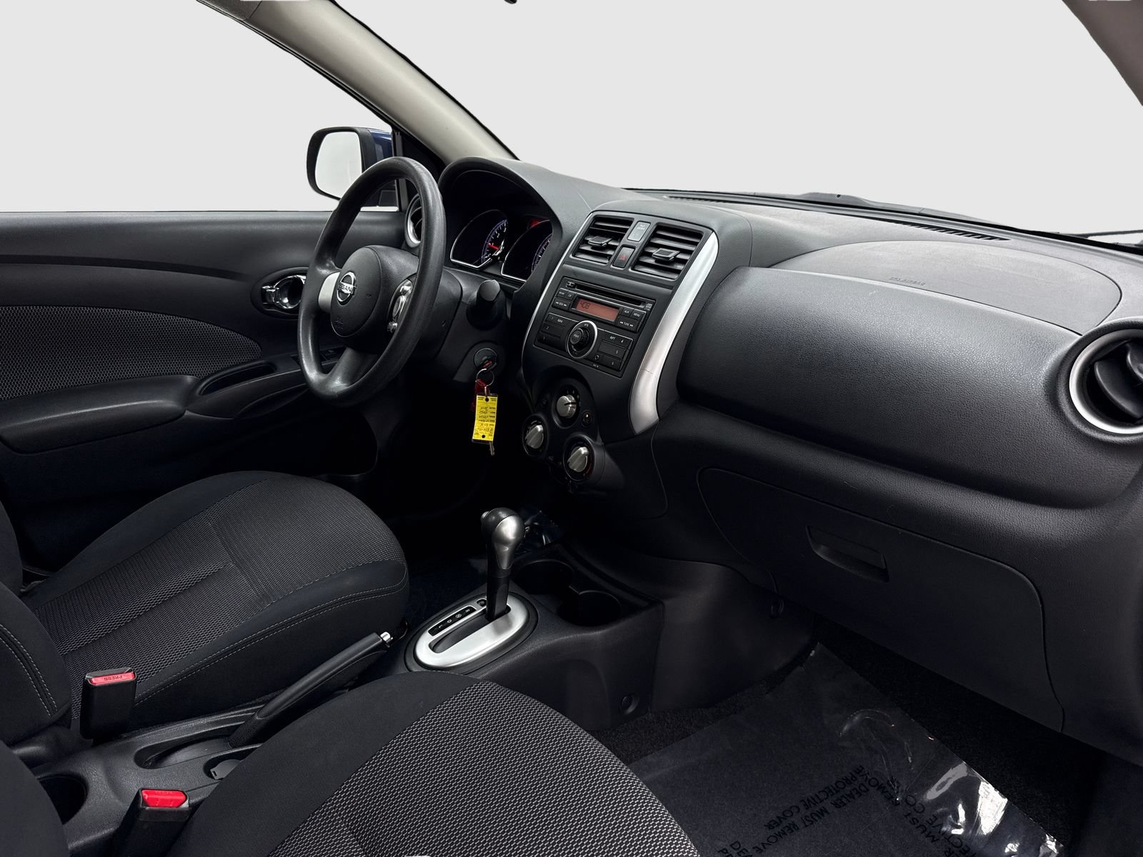 Used 2014 Nissan Versa SV FWD image 36