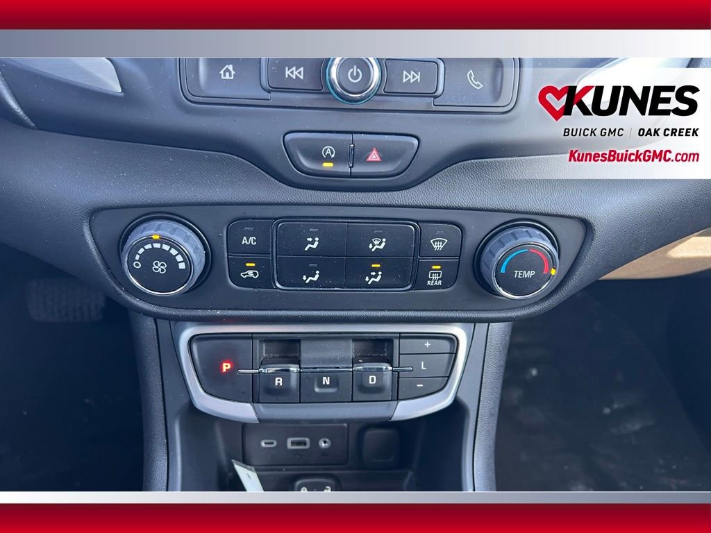 Used 2024 GMC Terrain SLE image 18