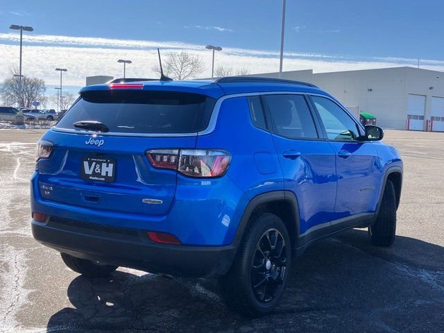 Used 2023 Jeep Compass Latitude image 25