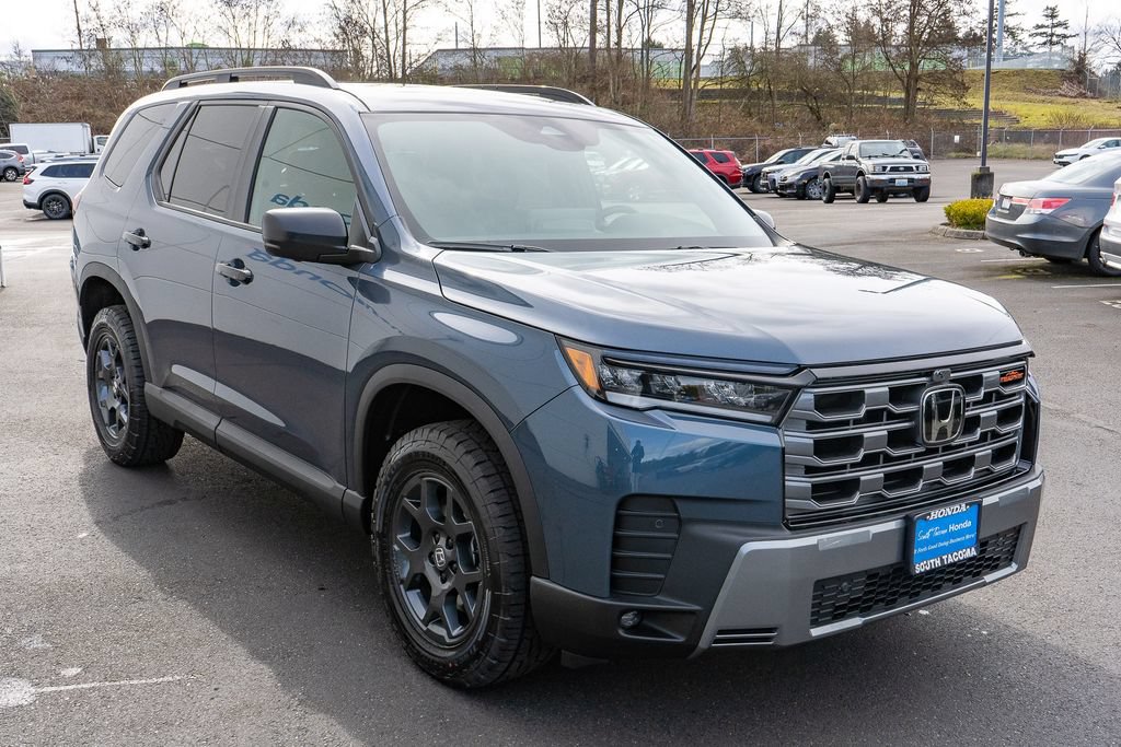 New 2026 Honda Pilot TrailSport image 4