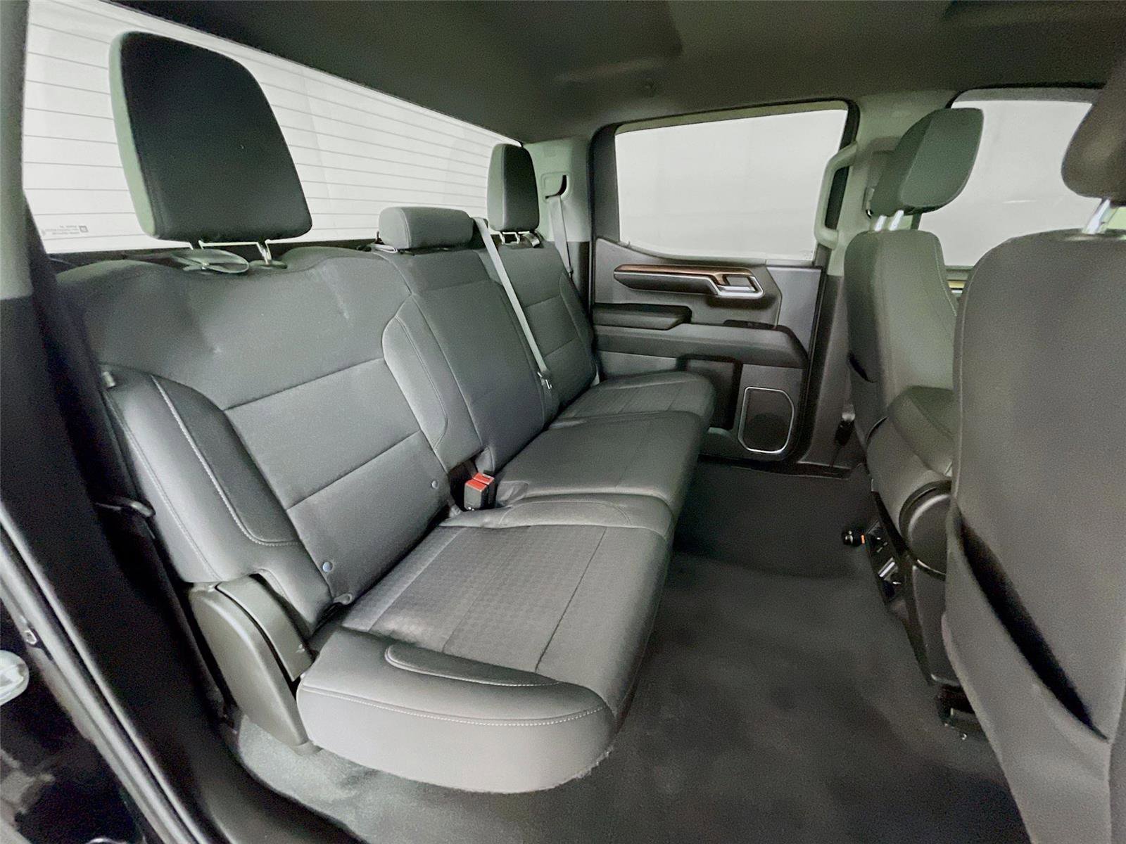 Used 2023 Chevrolet Silverado 1500 RST w/ Z71 Off-Road Package image 30